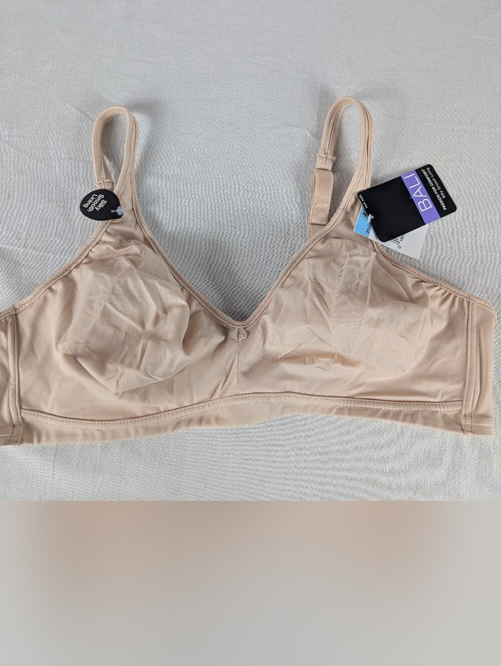 Bali Bra #3389 Nude Beige Wireless Silky Smooth Lining Comfort Size 42C NEW NWT